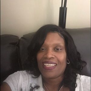 Meet your Posher, Adrienne